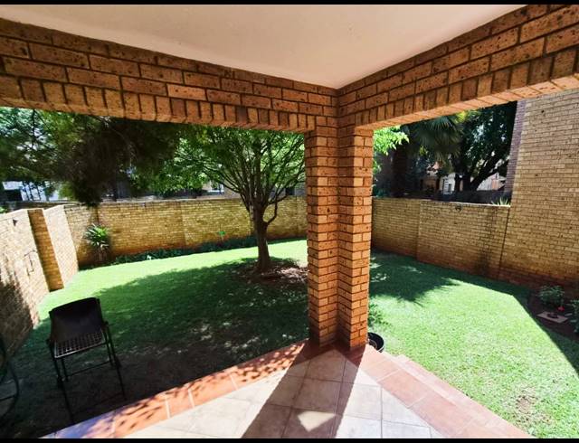 2 BEDROOM SECTIONAL TITLE FOR SALE IN BOARDWALK VILLAS